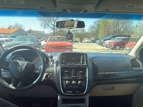 Used 2011 Dodge Grand Caravan Mainstreet w/ PWR Convenience Group image 16