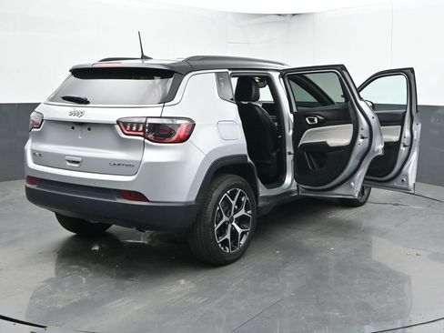 Used 2025 Jeep Compass Limited AWD/4WD image 60