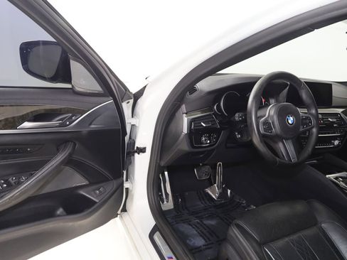 Used 2018 BMW M550i xDrive AWD/4WD image 49