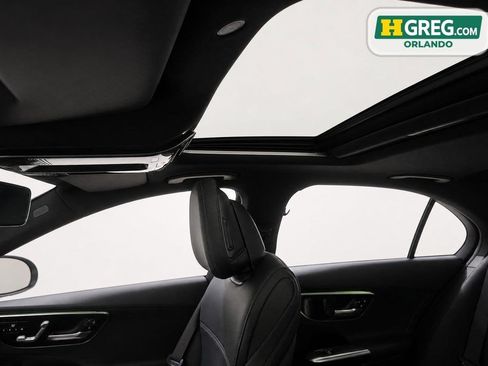 Used 2023 Mercedes-Benz C 300 Sedan image 14