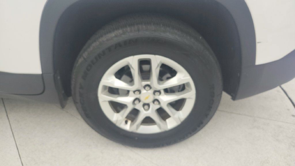 Certified 2020 Chevrolet Traverse LS FWD image 25