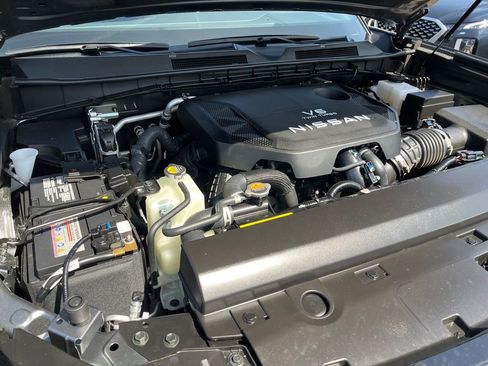 Used 2025 Nissan Armada SV AWD/4WD image 22