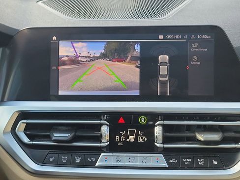 Used 2021 BMW 330i xDrive Sedan w/ Premium Package image 32