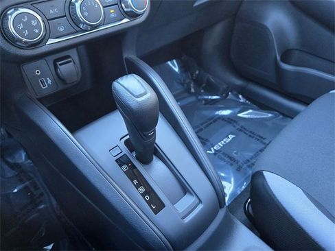 New 2025 Nissan Versa S image 24