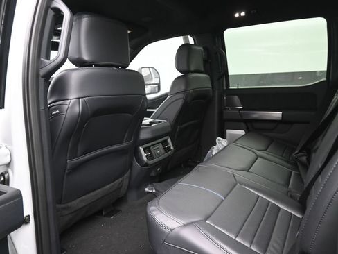 New 2026 Ford F350 Platinum w/ FX4 Off-Road Package AWD/4WD image 2