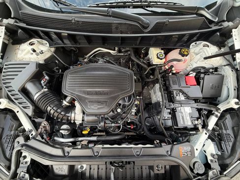 Used 2018 Cadillac XT5 Platinum AWD/4WD image 9