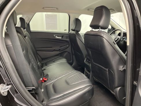 Used 2024 Ford Edge Titanium image 31
