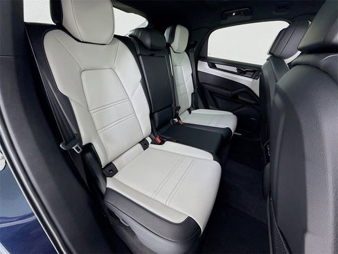 New 2026 Porsche Cayenne E-Hybrid Coupe image 30