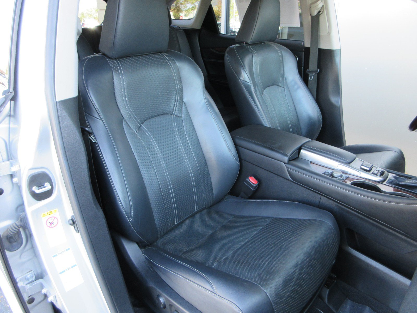 Used 2019 Lexus RX 450hL Premium w/ Premium Package AWD/4WD image 27