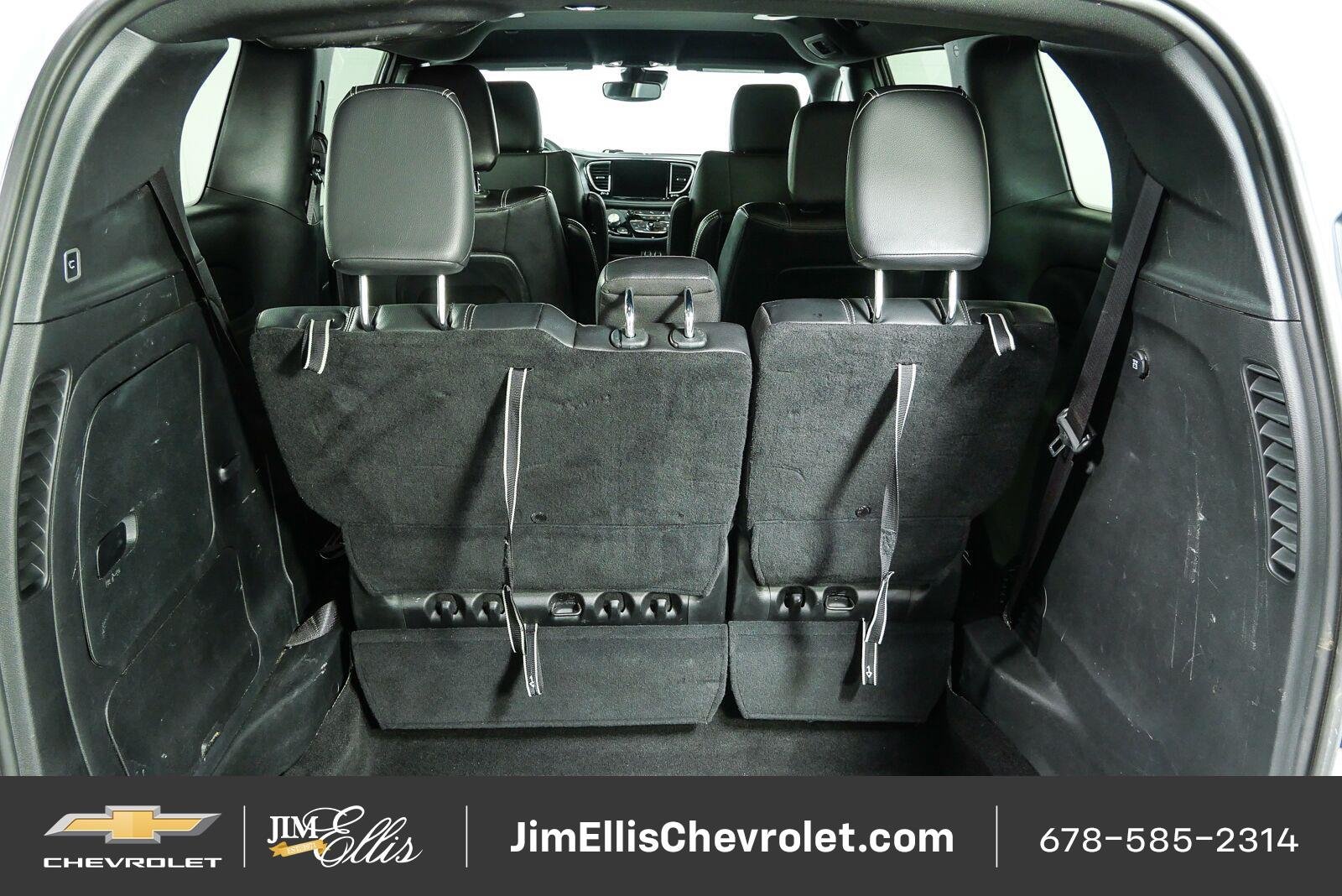 Used 2022 Chrysler Pacifica Touring-L w/ S Appearance Package FWD image 30