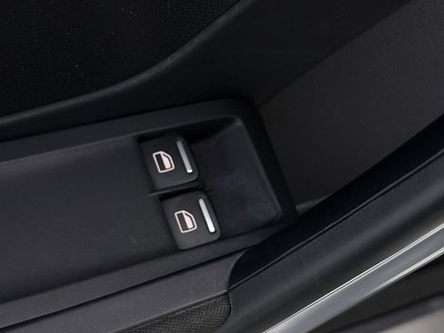 Used 2014 Volkswagen Beetle GSR image 14