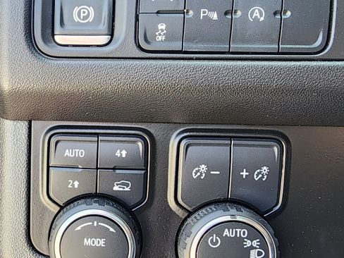 Used 2024 Chevrolet Tahoe RST AWD/4WD image 11