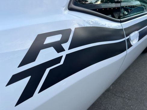 Used 2012 Dodge Challenger R/T RWD image 6