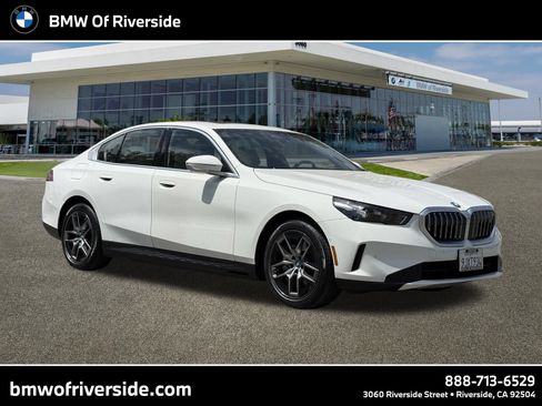 Certified 2024 BMW i5 eDrive40i RWD image 1