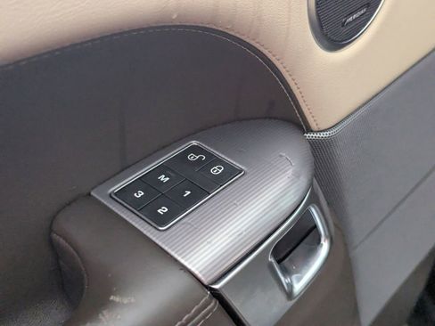 Used 2020 Land Rover Range Rover Sport HSE image 19
