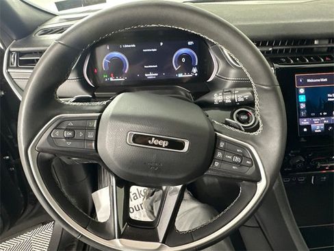 Used 2023 Jeep Grand Cherokee Altitude image 26