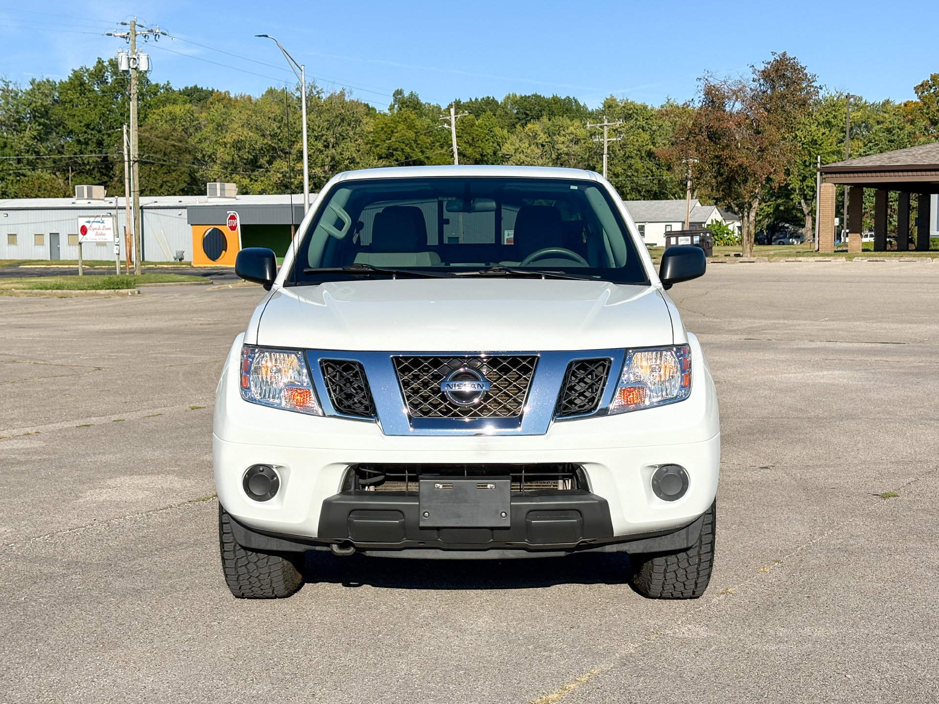Used 2019 Nissan Frontier SV AWD/4WD image 3