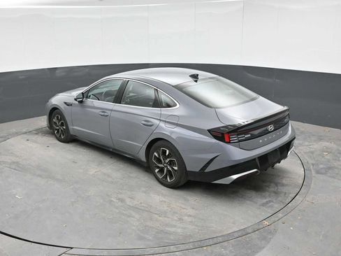 Used 2024 Hyundai Sonata SEL FWD image 12