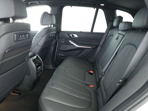 Used 2022 BMW X5 M50i w/ Executive Package image 20