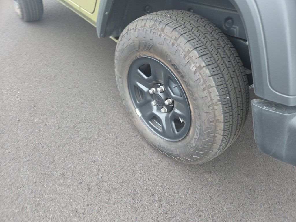 Used 2025 Jeep Wrangler Sport AWD/4WD image 23