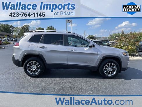 Used 2020 Jeep Cherokee Latitude Plus image 4