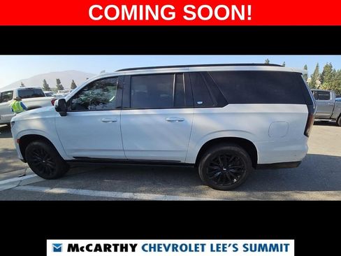 Used 2021 Cadillac Escalade ESV Sport w/ Driver Assist Tech Package AWD/4WD image 5