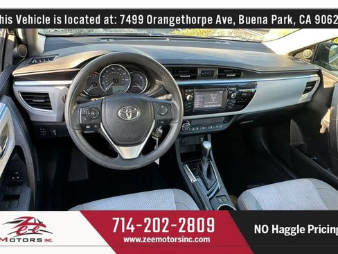 Used 2015 Toyota Corolla LE FWD image 18