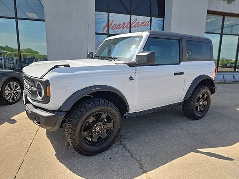 Used 2024 Ford Bronco Black Diamond AWD/4WD image 4