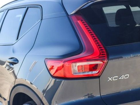 New 2026 Volvo XC40 B5 Ultra w/ Climate Package image 7