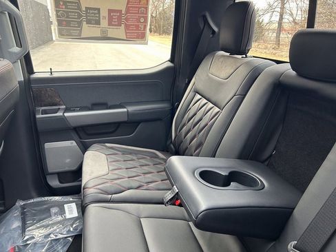 New 2026 Ford F250 Lariat w/ Black Appearance Package image 38