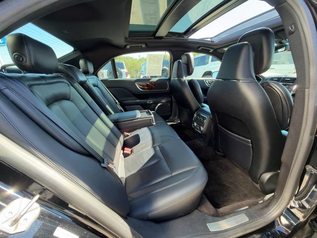 Used 2017 Lincoln Continental Reserve w/ Climate Package AWD/4WD image 10