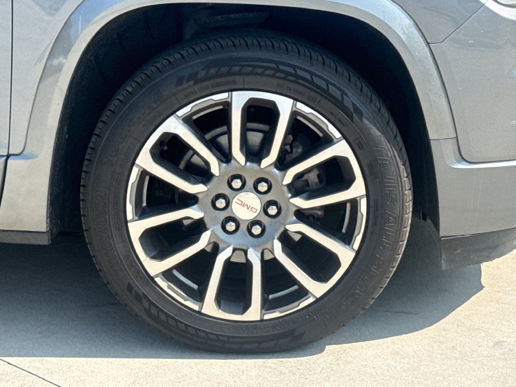 Used 2021 GMC Acadia Denali AWD/4WD image 11