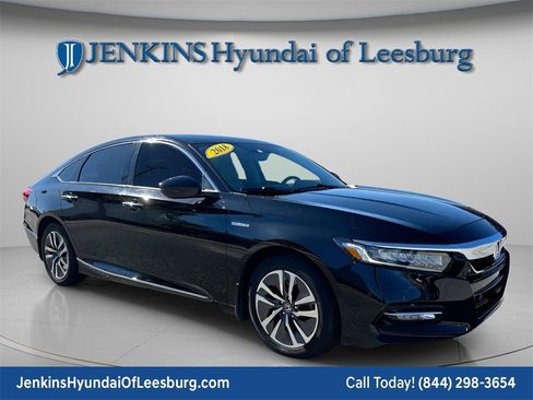 Used 2018 Honda Accord Touring image 11