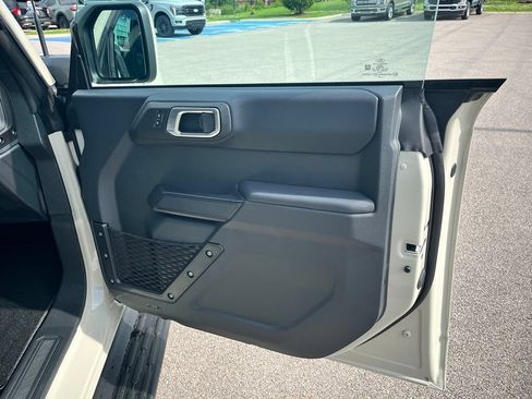 New 2026 Ford Bronco Outer Banks AWD/4WD image 9