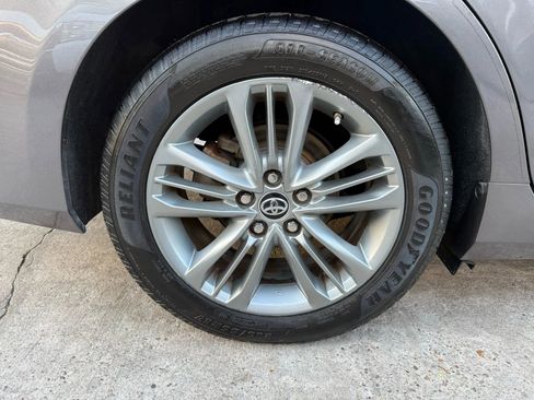 Used 2015 Toyota Camry SE image 25
