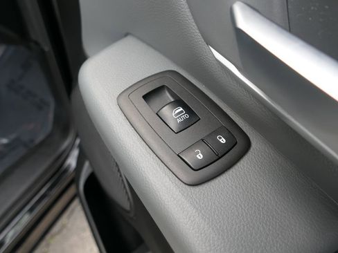 Used 2022 RAM 1500 Big Horn AWD/4WD image 23