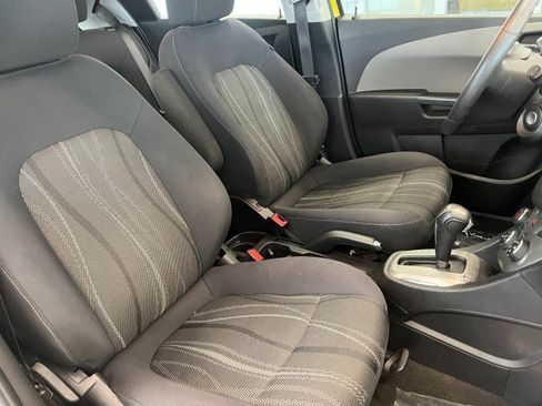 Used 2015 Chevrolet Sonic LT w/ LT Promotional Package FWD image 13