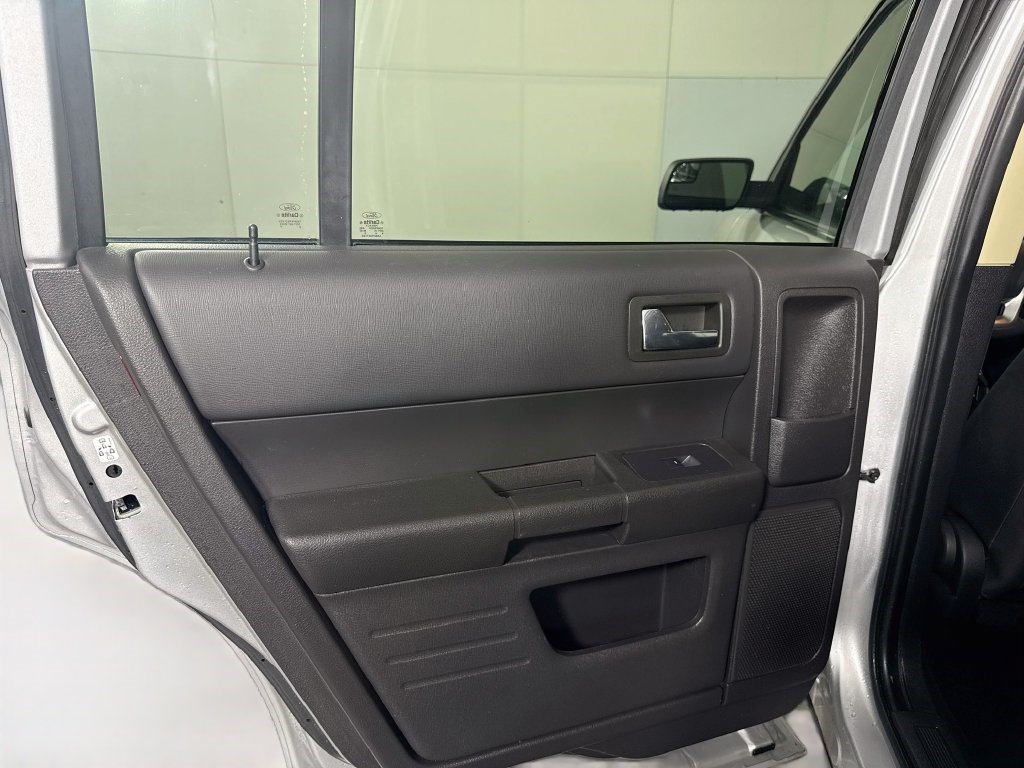 Used 2019 Ford Flex SE FWD image 24