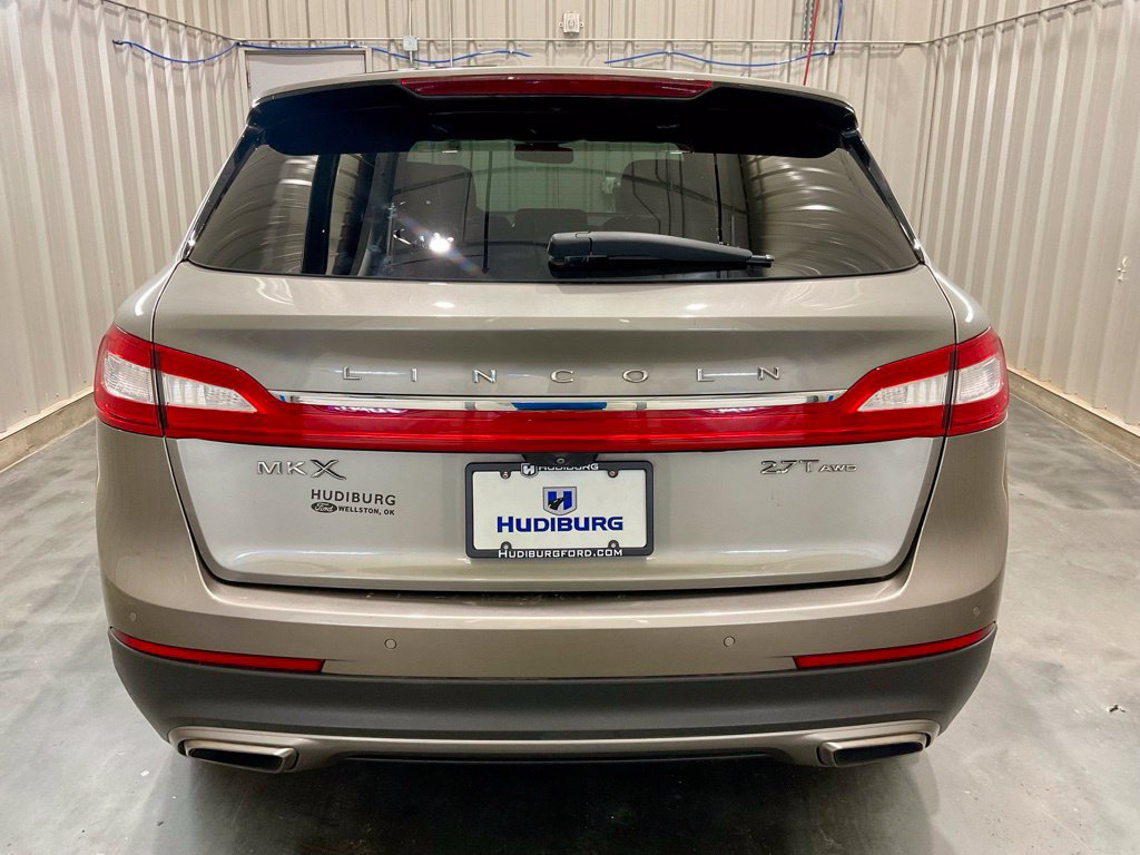 Used 2017 Lincoln MKX Reserve w/ Driver Assistance Package AWD/4WD image 21