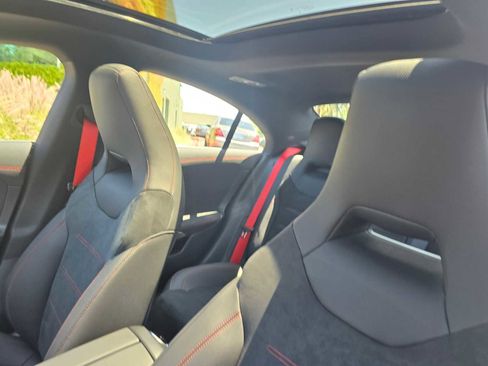 New 2025 Mercedes-Benz CLA 35 AMG 4MATIC image 23