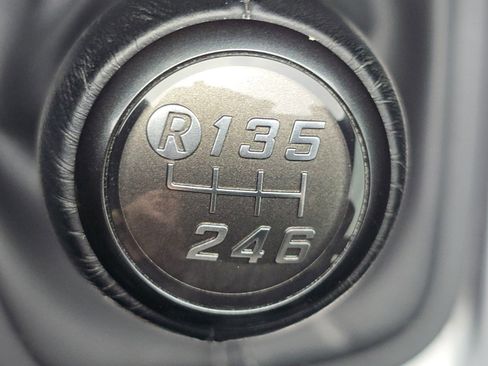 Used 2022 Toyota GR86 Premium image 25