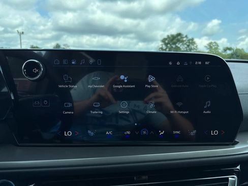 New 2026 Chevrolet Traverse LT image 23