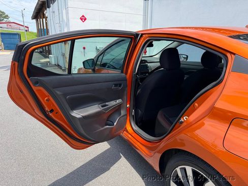 Used 2020 Nissan Versa SR w/ Convenience Package FWD image 12
