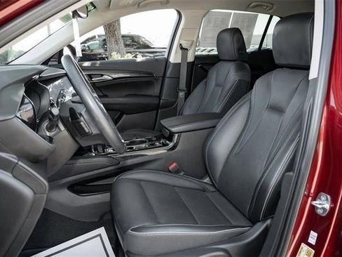 Used 2023 Buick Envision Essence image 19