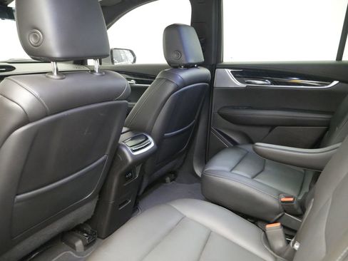 Used 2024 Cadillac XT6 Premium Luxury w/ Technology Package image 25