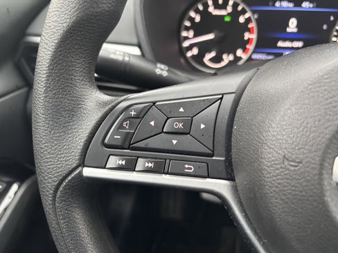 Used 2021 Nissan Altima 2.5 SV image 12