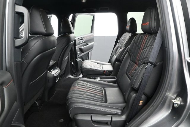Used 2026 Nissan Armada PRO-4X w/ Captain's Chari Seat Package AWD/4WD image 13