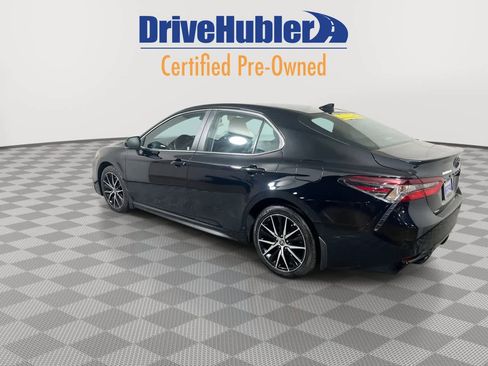 Used 2024 Toyota Camry SE image 4