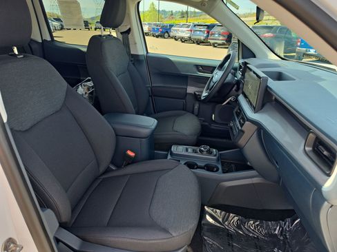 New 2026 Ford Maverick XL image 18