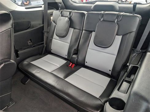 Used 2022 Ford Explorer XLT w/ Equipment Group 202A image 21